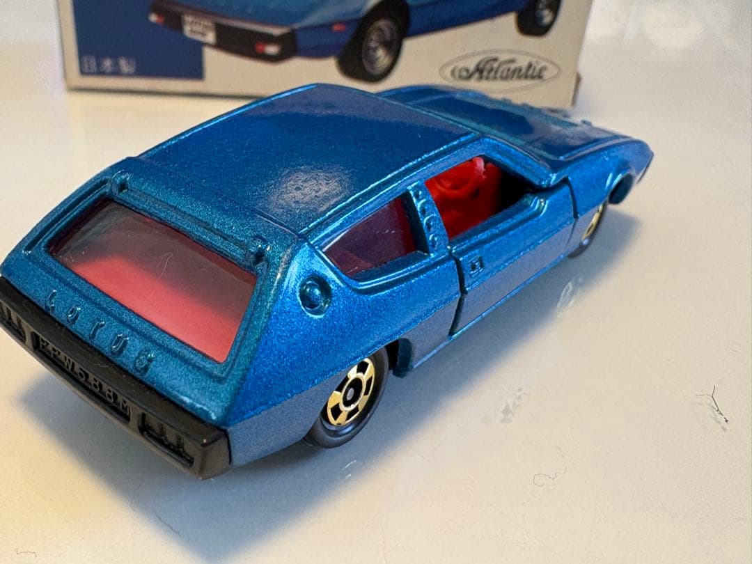 トミカ　輸出　濃いブルー　ロータスエリート　日本製　青箱　日本製　※比較画像有り