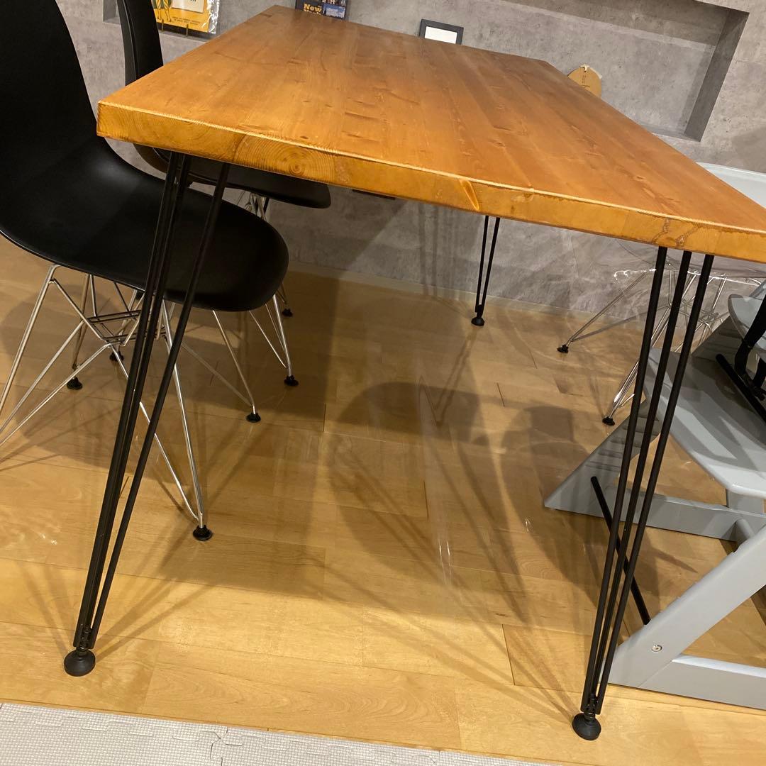 LOWYA ダイニングテーブル 140cm✖️70cm