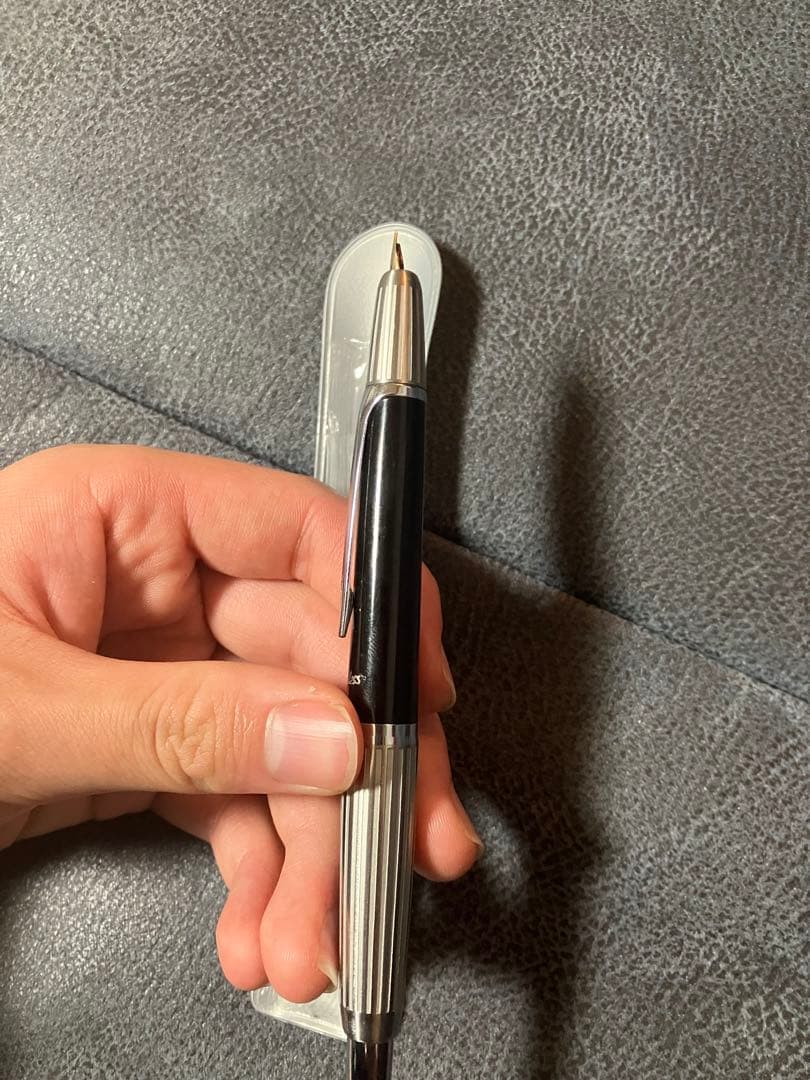 パイロット キャップレス 万年筆 蝕刻 食刻