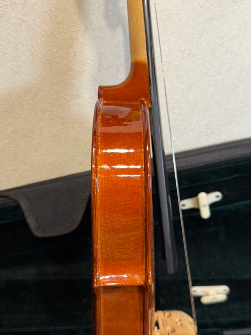 【送料込み】Aubert オーベール　バイオリン　肩当・ケース付　4/4サイズ