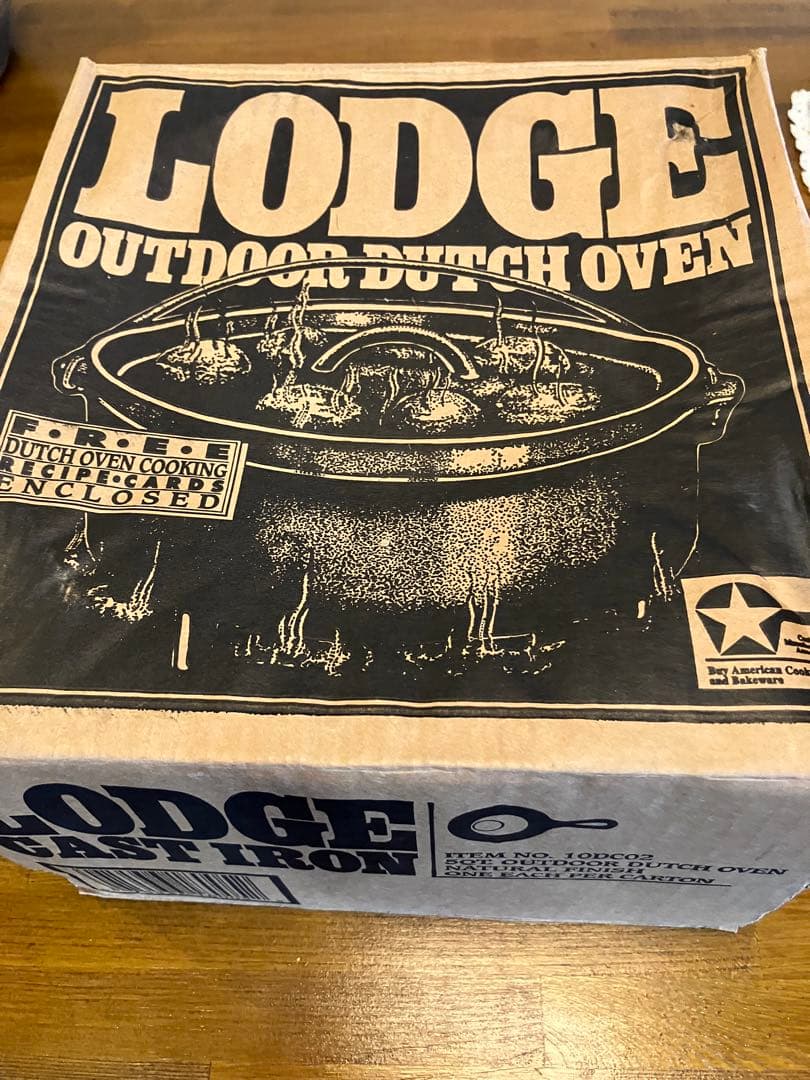 未使用・錆あり/ LODGEのダッチオーブンとスキレット（蓋付）のセット