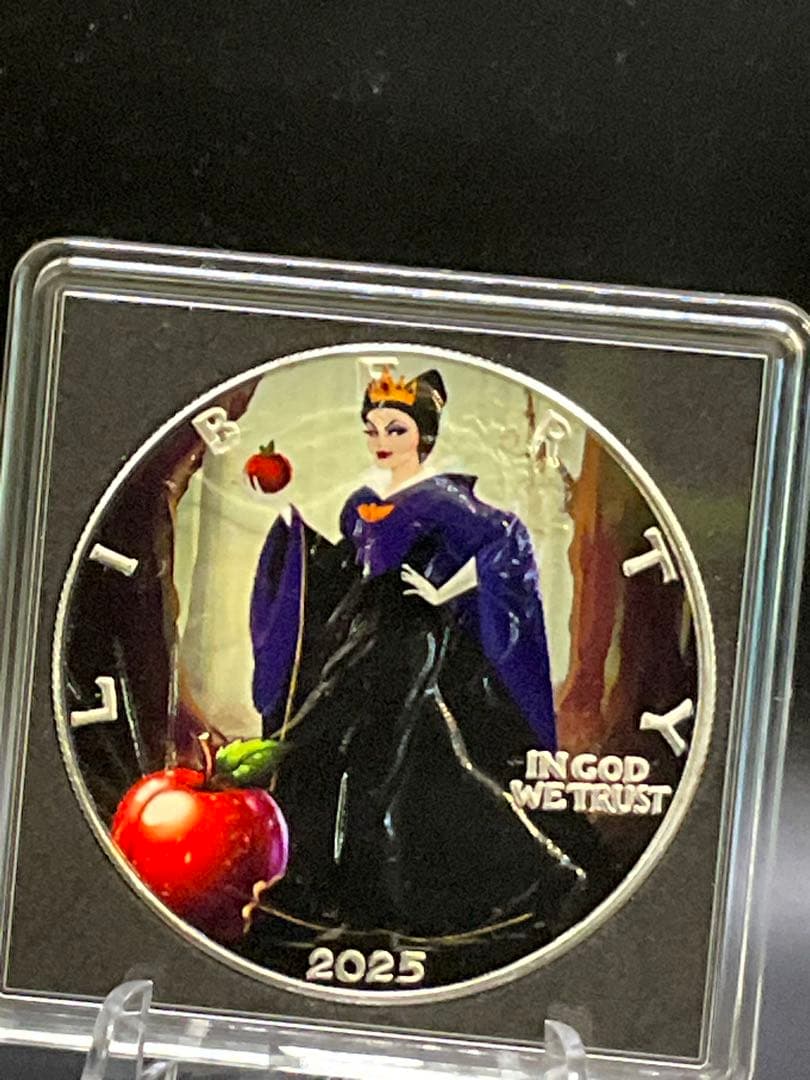 白雪姫 悪役 女王 2025年  ディズニー ヴィランズ　1オンス銀貨 白雪姫 悪役 女王 2025年 コイン ディズニー ヴィランズ 1オンス銀貨