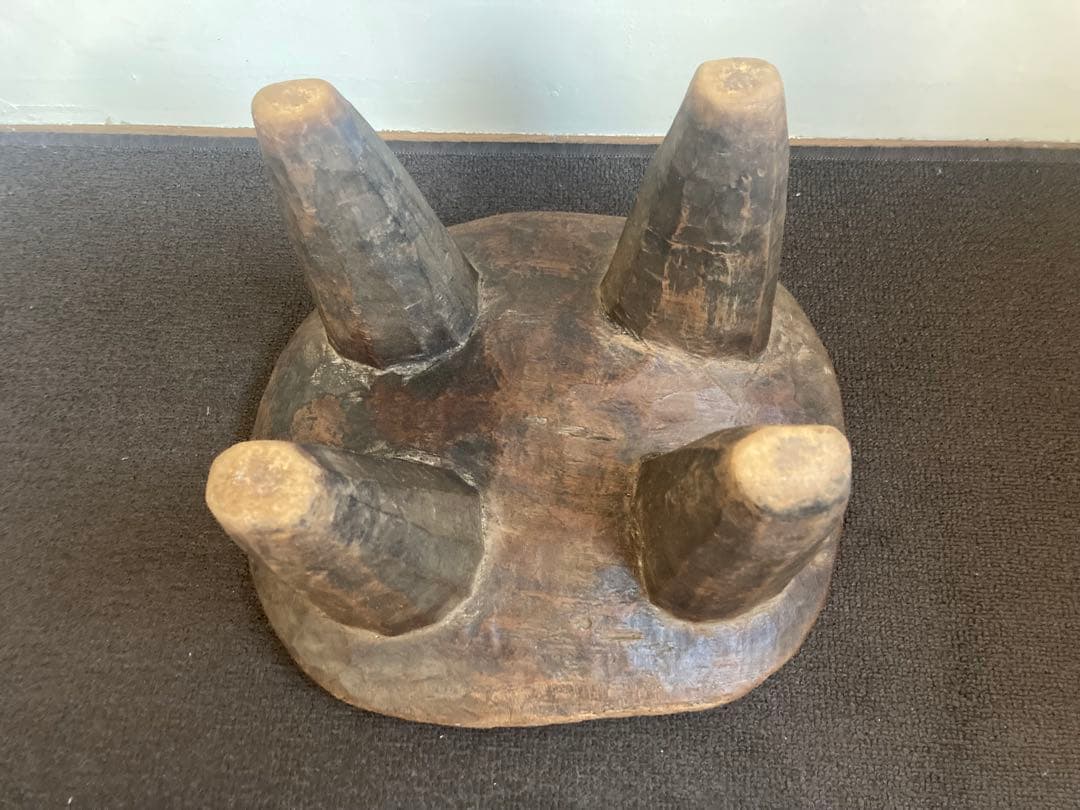 アフリカ家具　セヌフォ族スツール　コートジボワール　セヌフォスツール