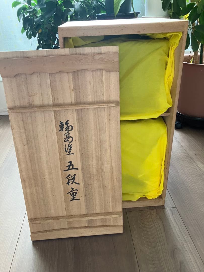 輪島塗 五段重 二枚蓋 木箱入り 重箱 伝統工芸品 漆芸【美品】