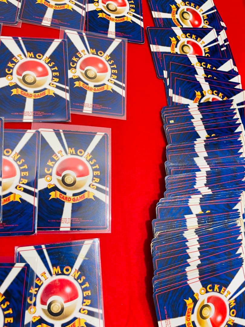 ポケモンカード　旧裏　まとめ売り　ピカチュウ　コイキング　キラ　他　100枚以上