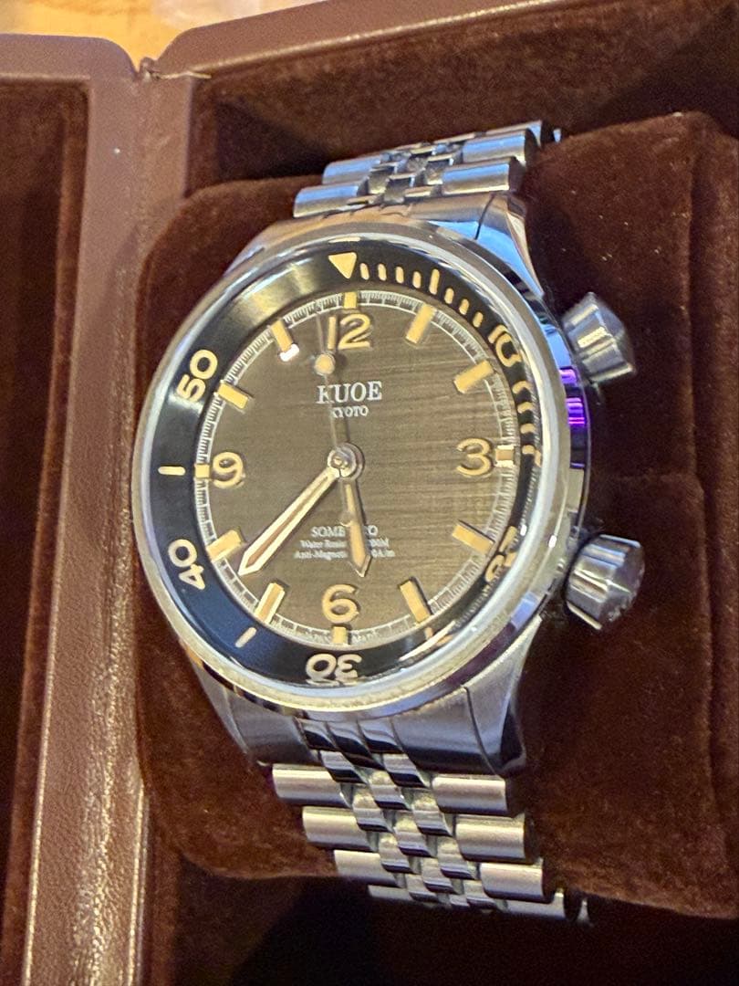 KUOE SOMBRERO 90-011 ブラック 20気圧防水 リネン文字盤