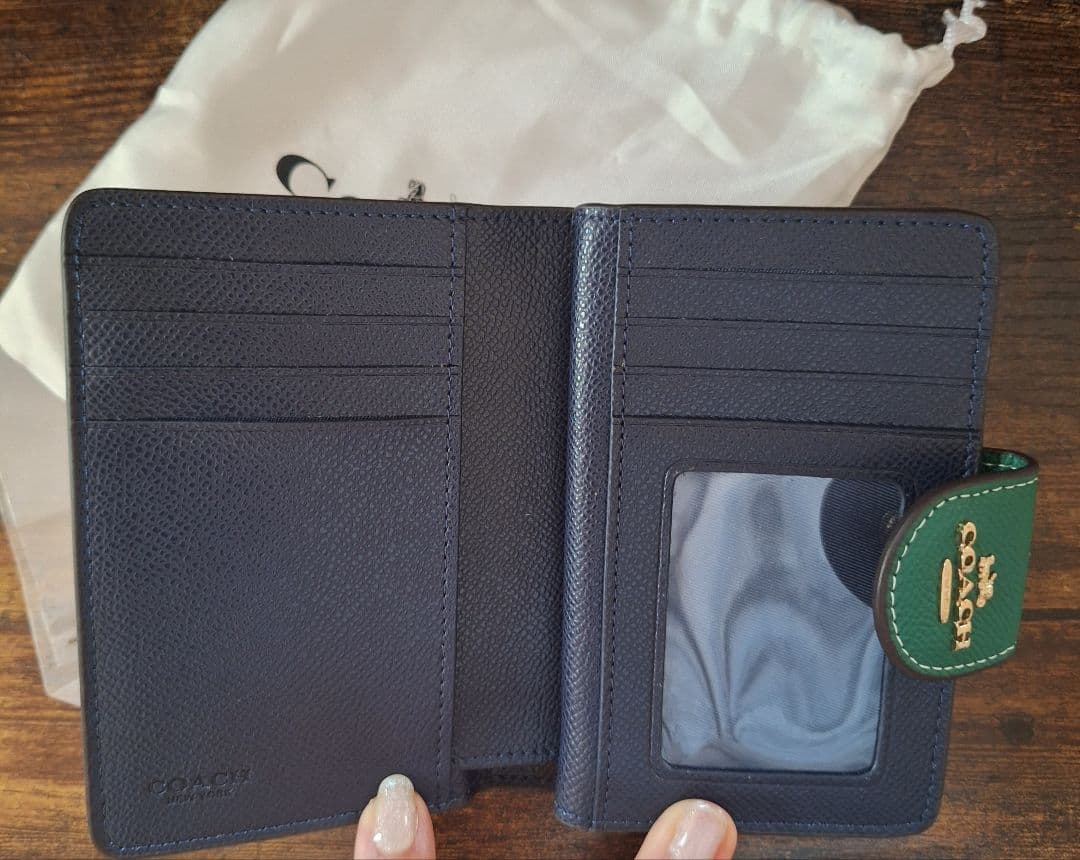 超美品 COACH 財布 グリーン