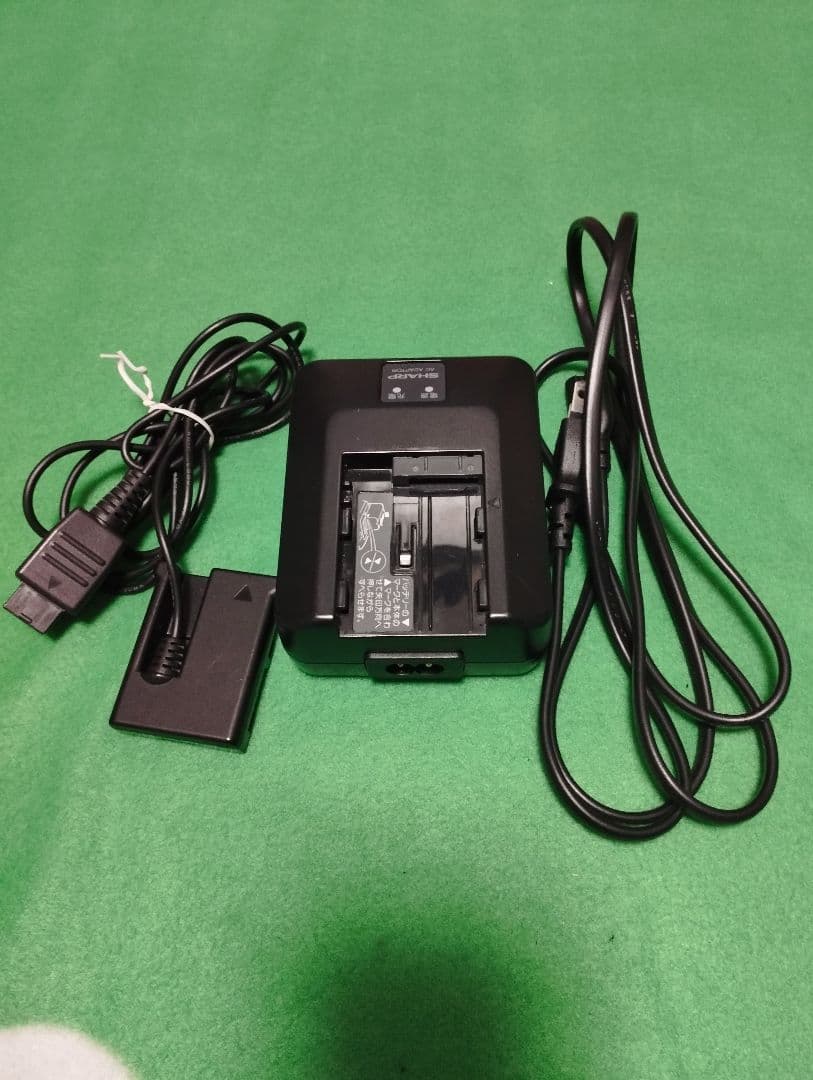 シャープ　MiniDV ビデオカメラ　 VL-AX1　動作良好　★録画再生◎