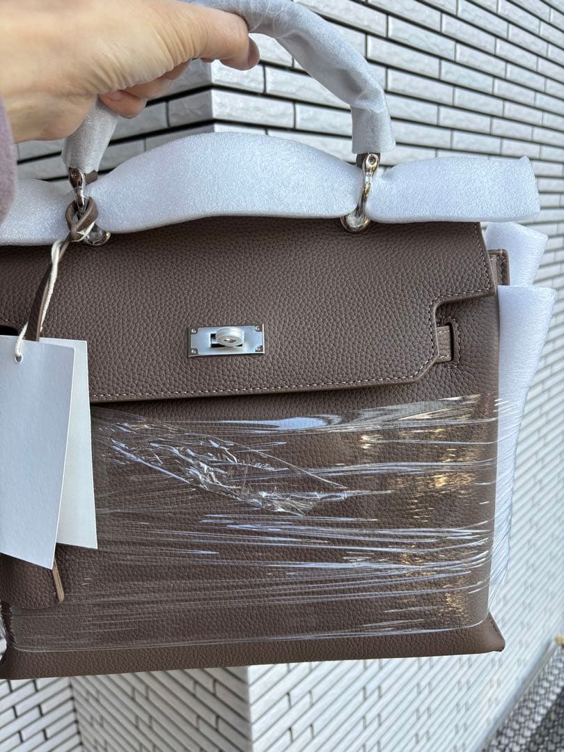 キキ☆　新品 Mサイズ　GYPSOPHILA 2WAYスクエアレザーバッグ