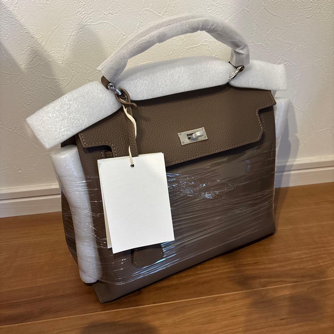 キキ☆　新品 Mサイズ　GYPSOPHILA 2WAYスクエアレザーバッグ