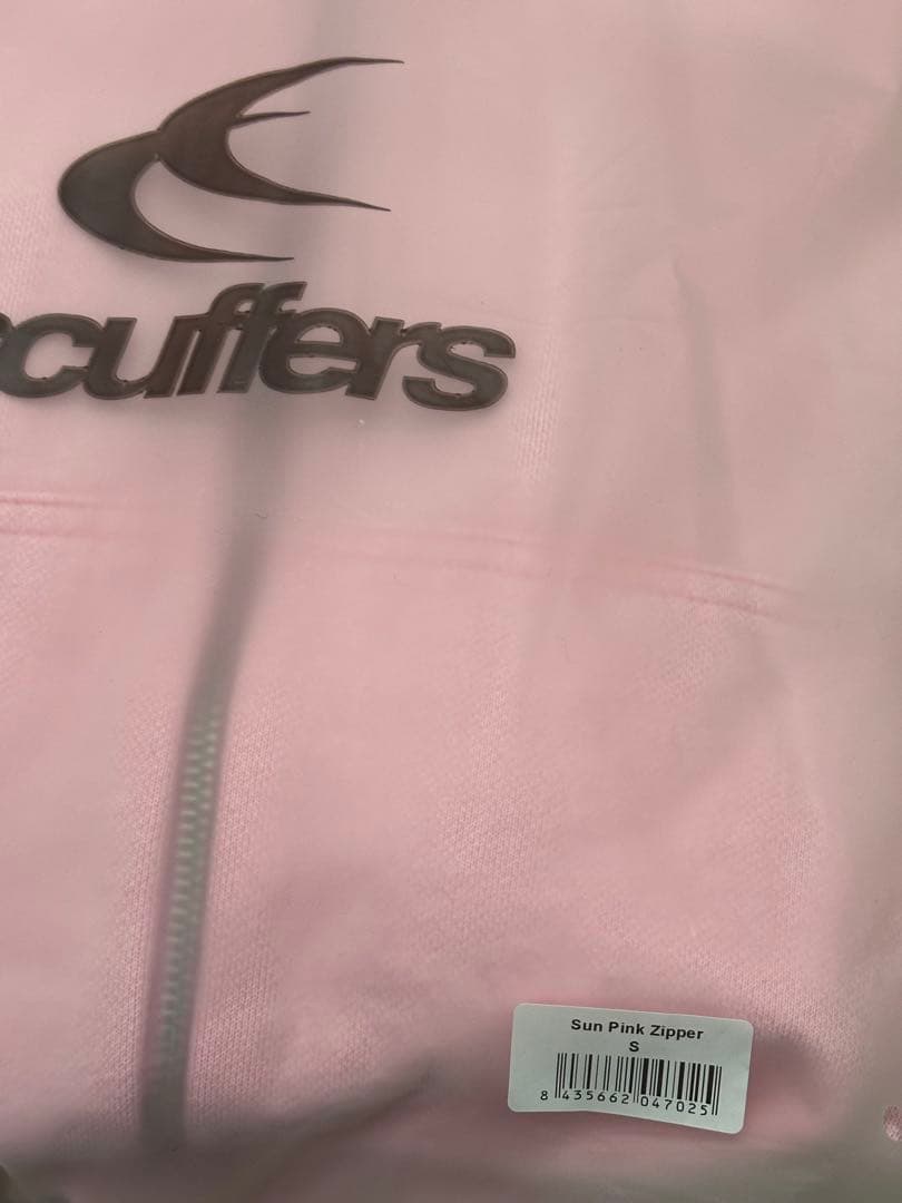 Scuffers ピンクパーカー