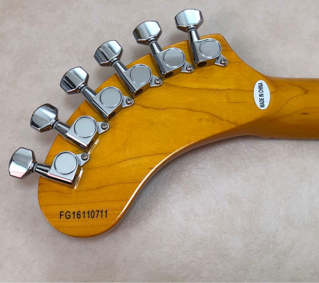 超美品】ZO-3 ST BLK アンプ内蔵ミニギター 専用ケース付 ぞうさん