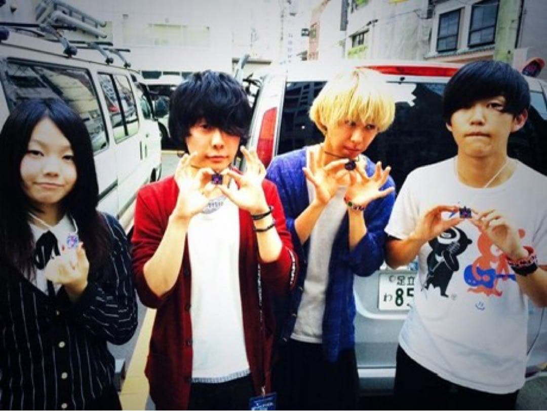 超貴重品 Mrs. GREEN APPLE introduction ペンダント - メルカリ