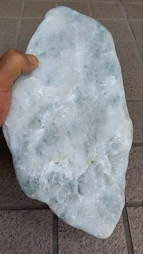 ☆翡翠原石☆糸魚川硬玉【小滝・転石川ズレ・ウブ17.65kg】