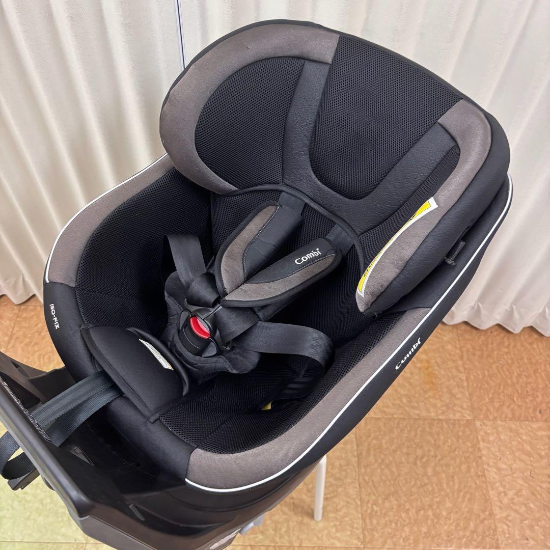 クリーニング済 ☆綺麗☆ コンビ クルムーヴ ISOFIX ブラック