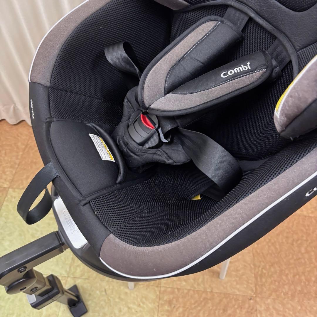 クリーニング済 ☆綺麗☆ コンビ クルムーヴ ISOFIX ブラック