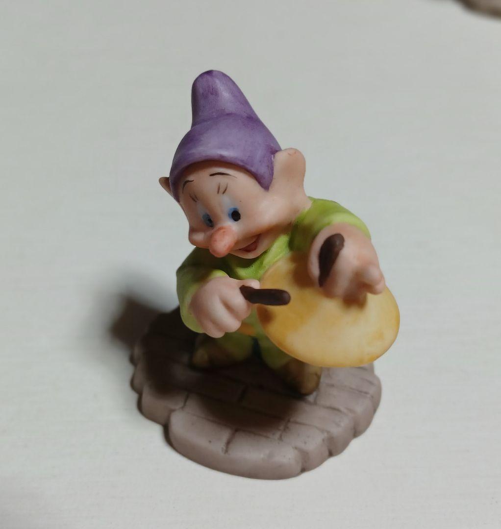 加藤工芸 白雪姫と7人のこびと ガーデンフィギュアコレクション - メルカリ