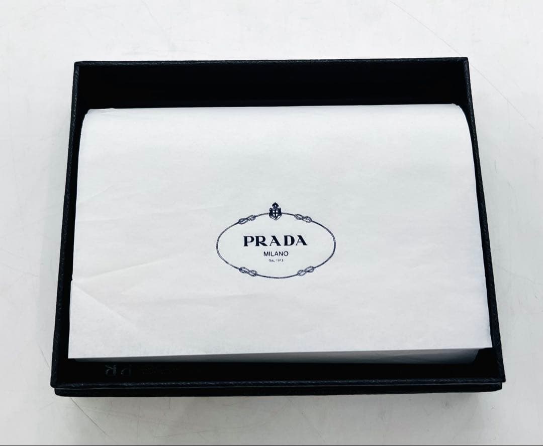 PRADA プラダ キーケース ケース サフィアーノ 1PP122 美品