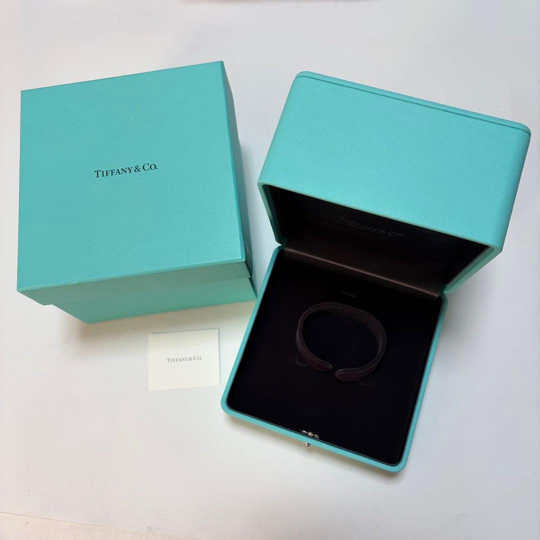 美品 ティファニー バングルケース 空箱 ブレスレット 腕時計ケース 現行品