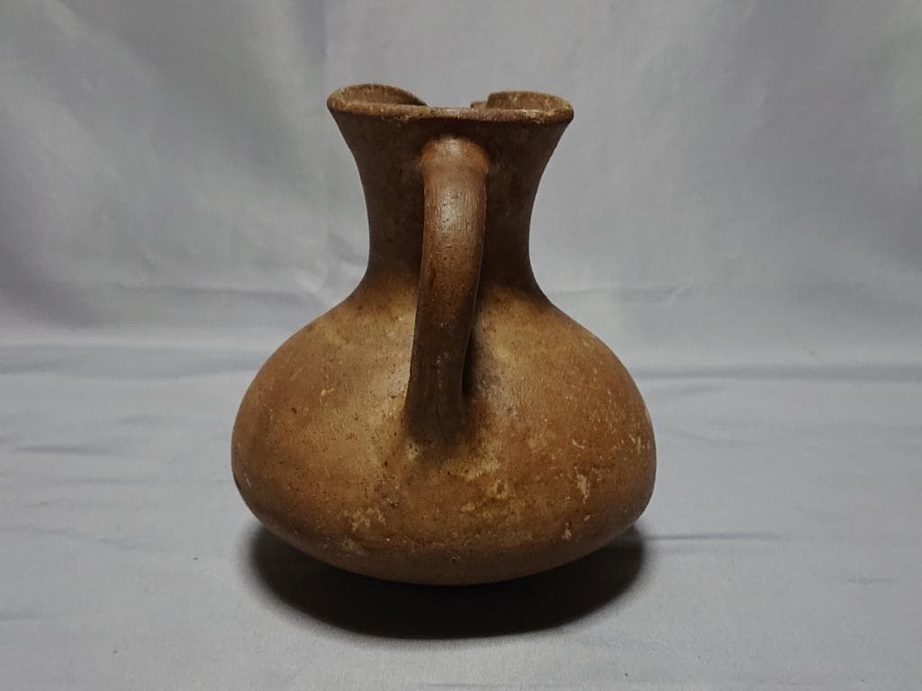 コレクター収集品 イラン ギーラン 研磨土器 手付水差 - メルカリ