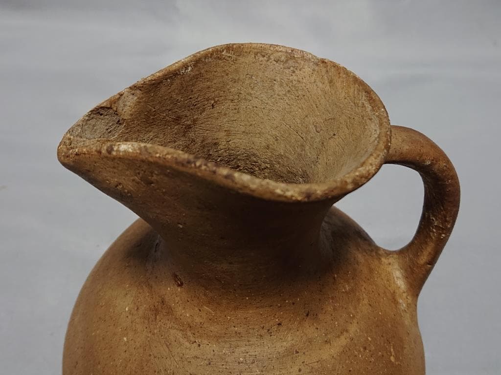 コレクター収集品 イラン ギーラン 研磨土器 手付水差 - メルカリ