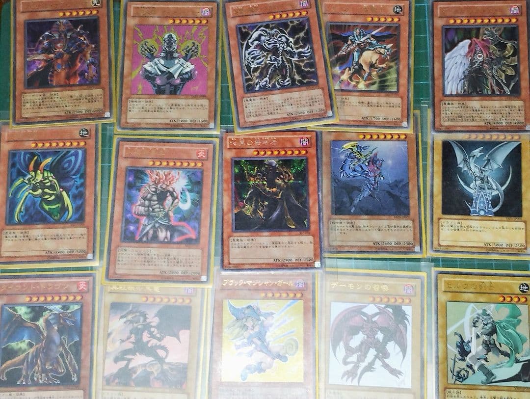遊戯王カード　米版含むレアカードのみ　４１３枚まとめ売り
