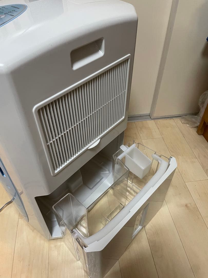 コロナ CDM-1018 除湿機 冷風 衣類乾燥 2018年製