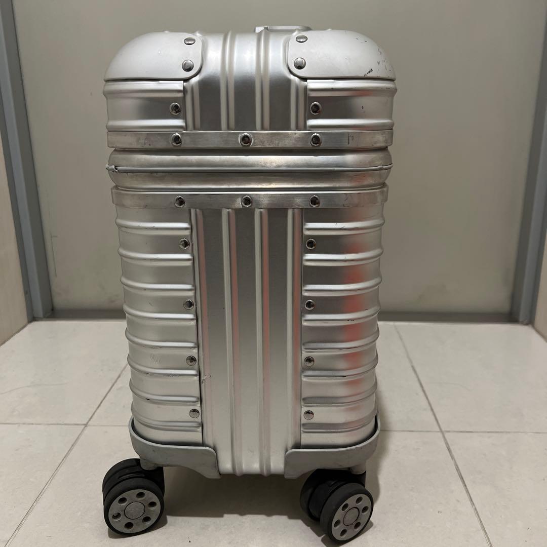 最終値下げ！⭐️Rimowa4輪 パイロット ⭐️