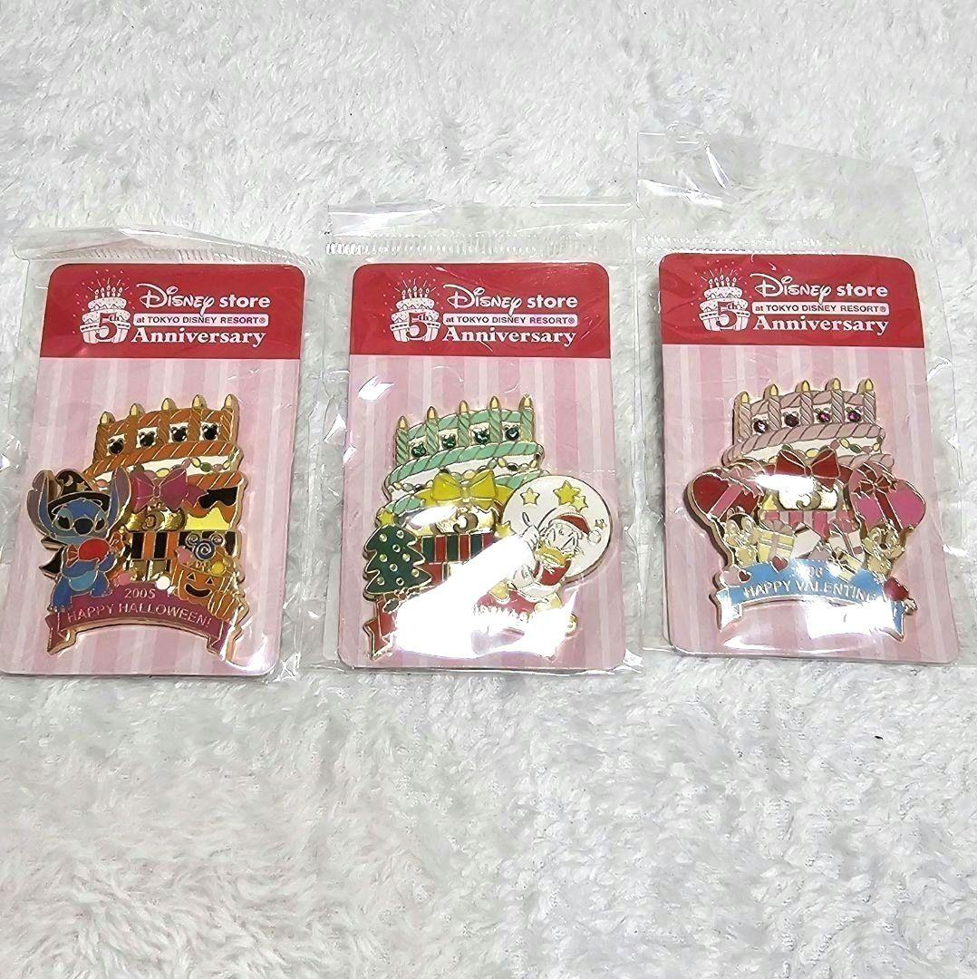 DisneyStore 5th東京ディズニーリゾート店 限定ピンバッジ - メルカリ
