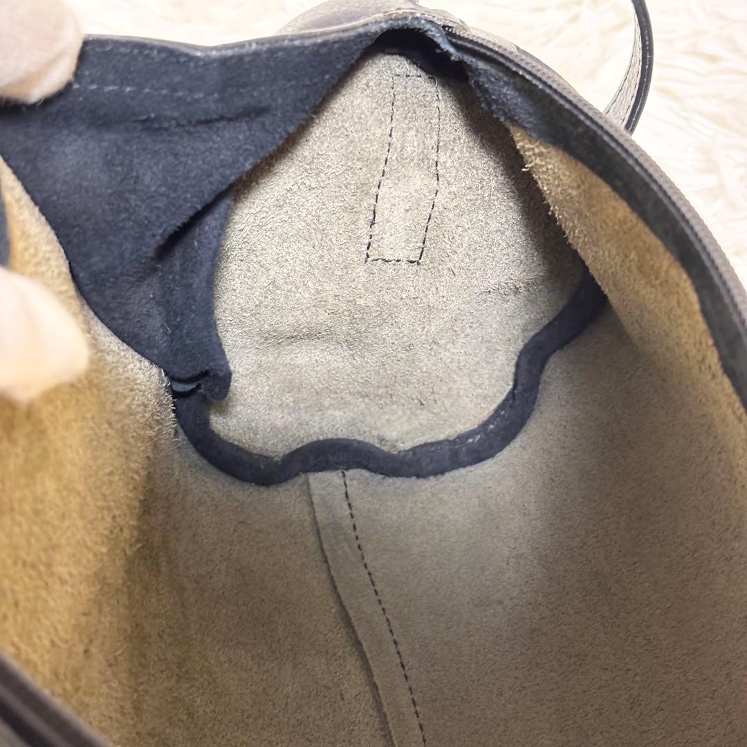 ✨美品✨希少 イルビゾンテ ショルダーバッグ 斜め掛け 筒型 レザー ブラック