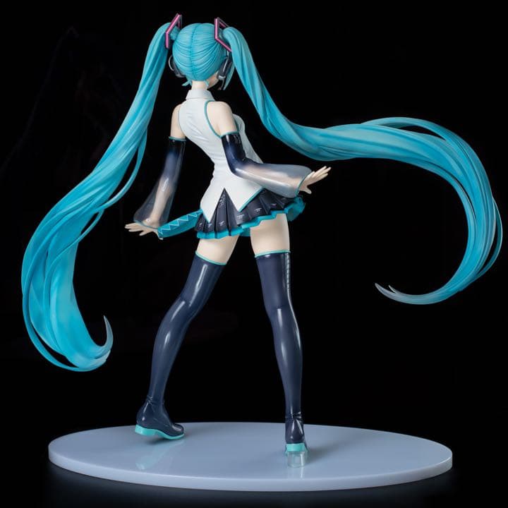 初音ミクV3 1/4スケールフィギュア