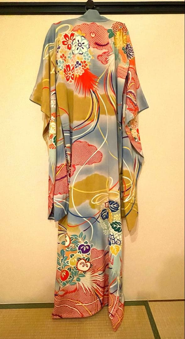 即購入OK！美品！豪華アンティーク振袖 刺繍が美しい