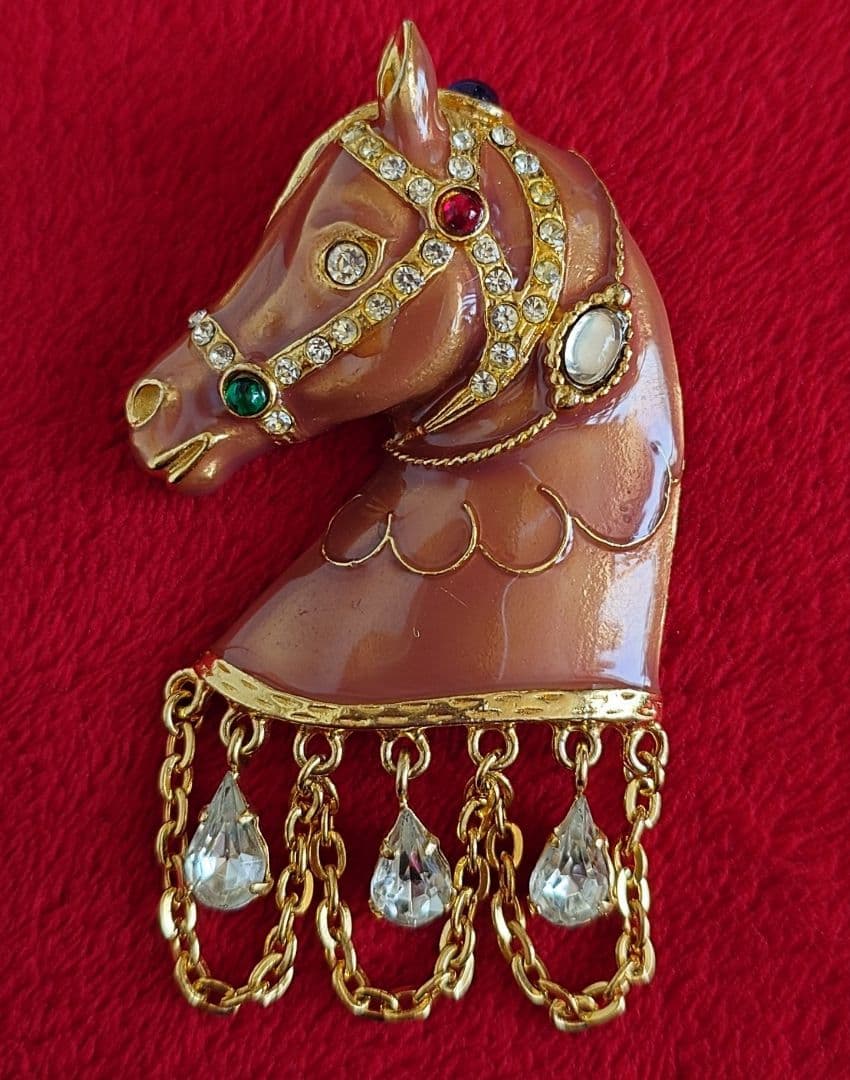 ヴィンテージブローチ 70〜80s 馬 ホースモチーフ 宝石カラー硝子 C72