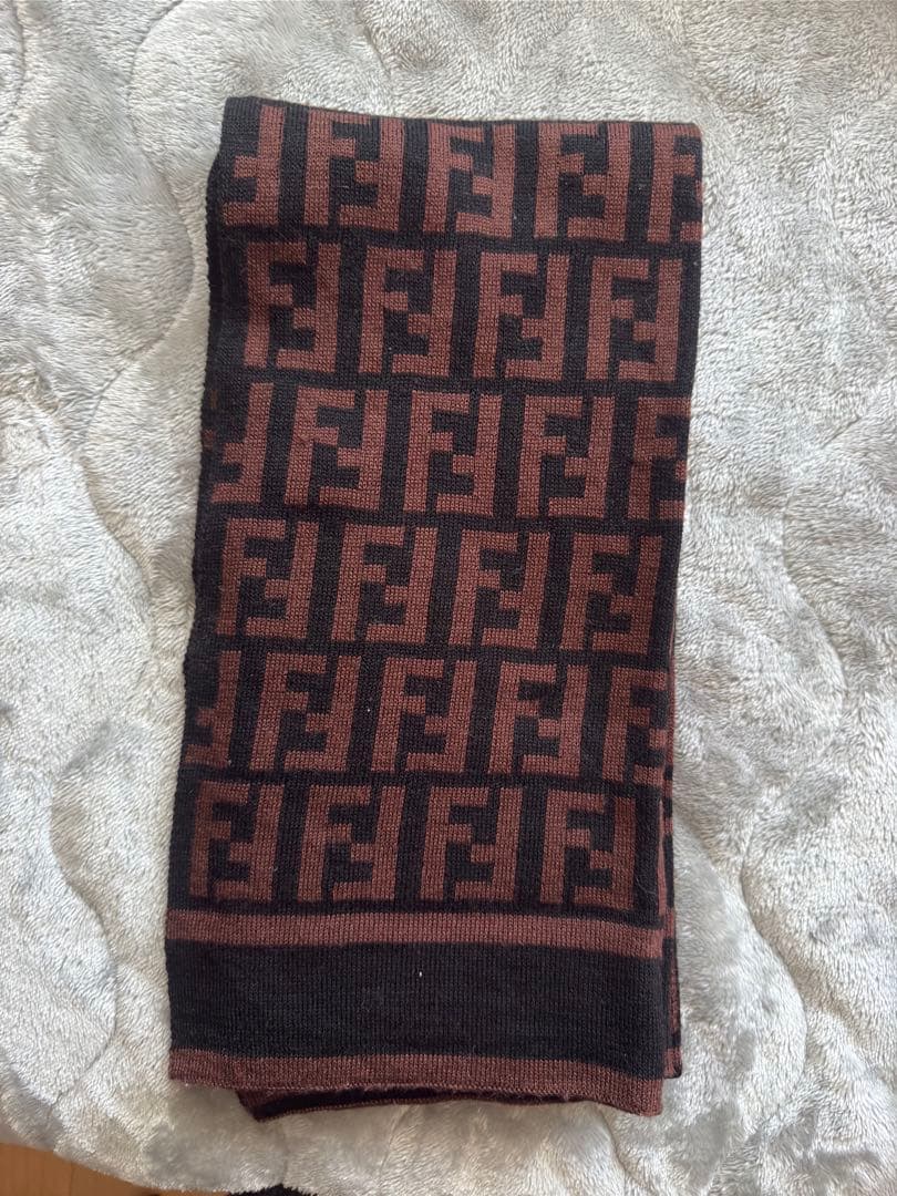 Fendi ロゴマフラー ブラウン系