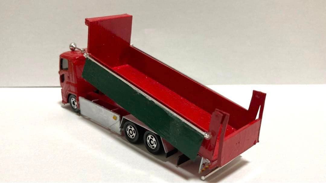 トミカ改造いすゞギガロングダンプ