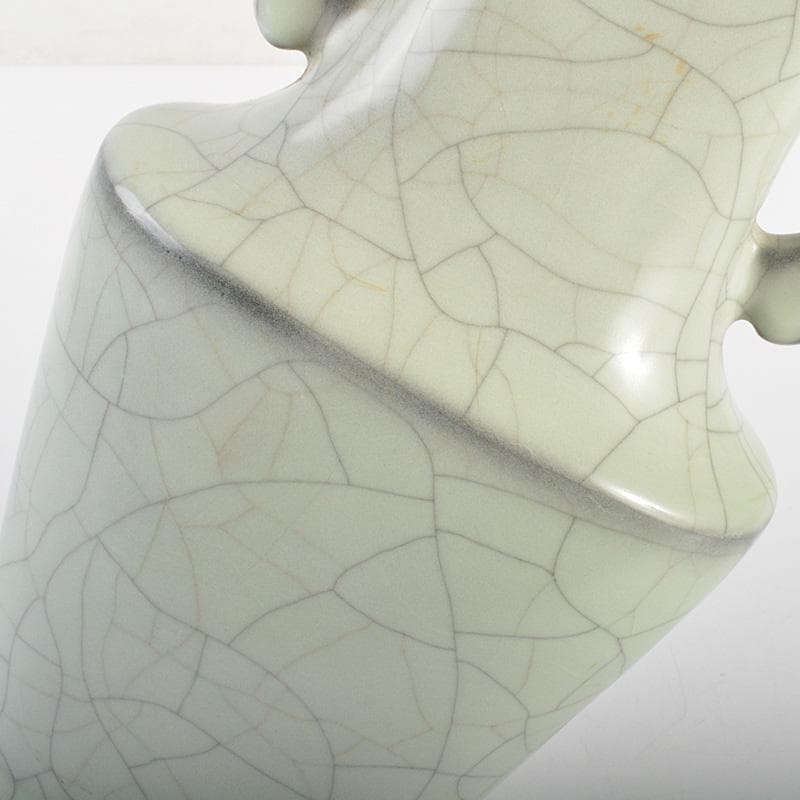 中国哥窯青磁金絲鉄線氷裂文双耳瓶VR6913