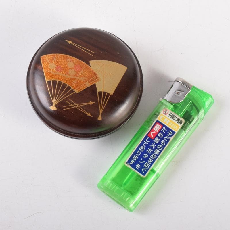 茶道具　荒木省山造　紫檀製　金蒔絵扇松葉文　香合　共箱　M　7146