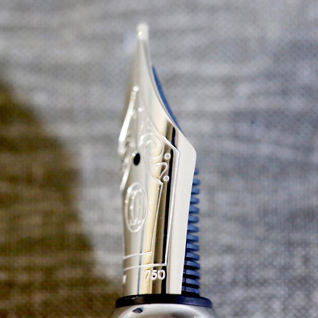 美品 送料込み】カルティエ 万年筆 プラチナフィニッシュ ゴドロン