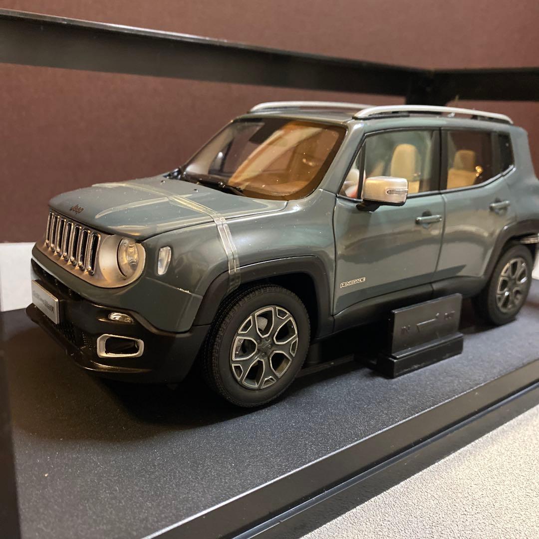 1/18 ジープレネゲード ミニカー 1/18 ジープ レネゲード Jeep Renegade グレー 1/18 Dealer