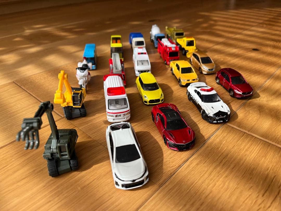 トミカ　ミニカー20台セット