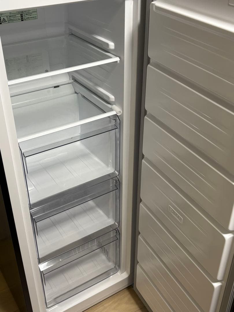 TWINBIRD　冷凍庫 1ドア 161L 右開き　HF-E916B