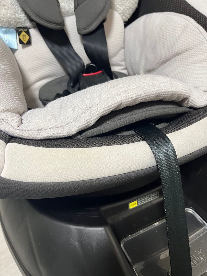 Combi コンビチャイルドシート クルムーヴ スマート ISOFIX