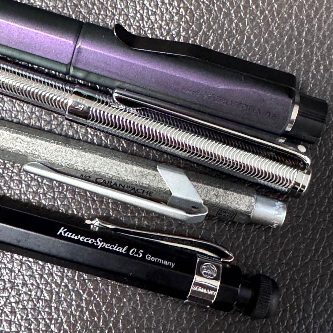 と*る様 クルトガダイブカヴェコ