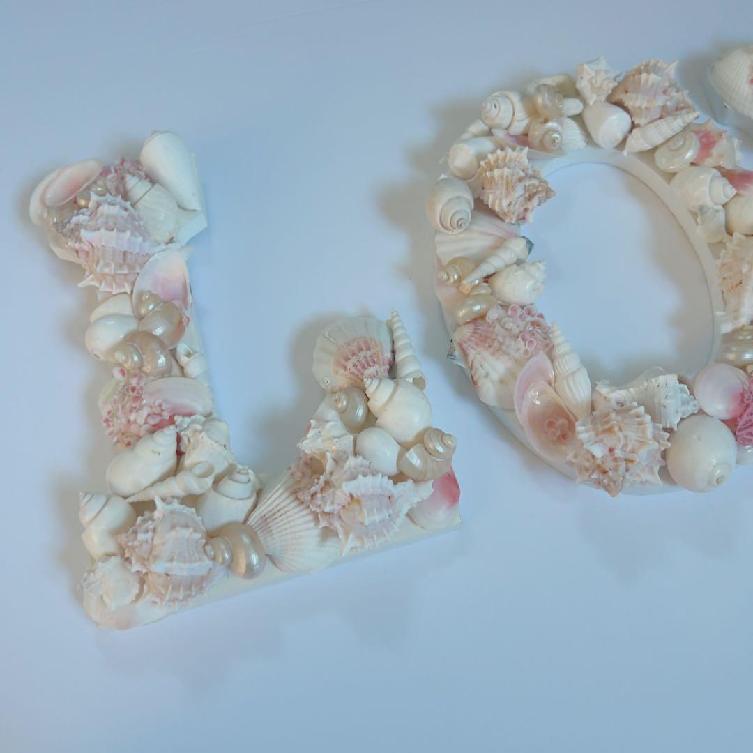ハワイ 限定品 貝殻装飾の文字オブジェ LOVE