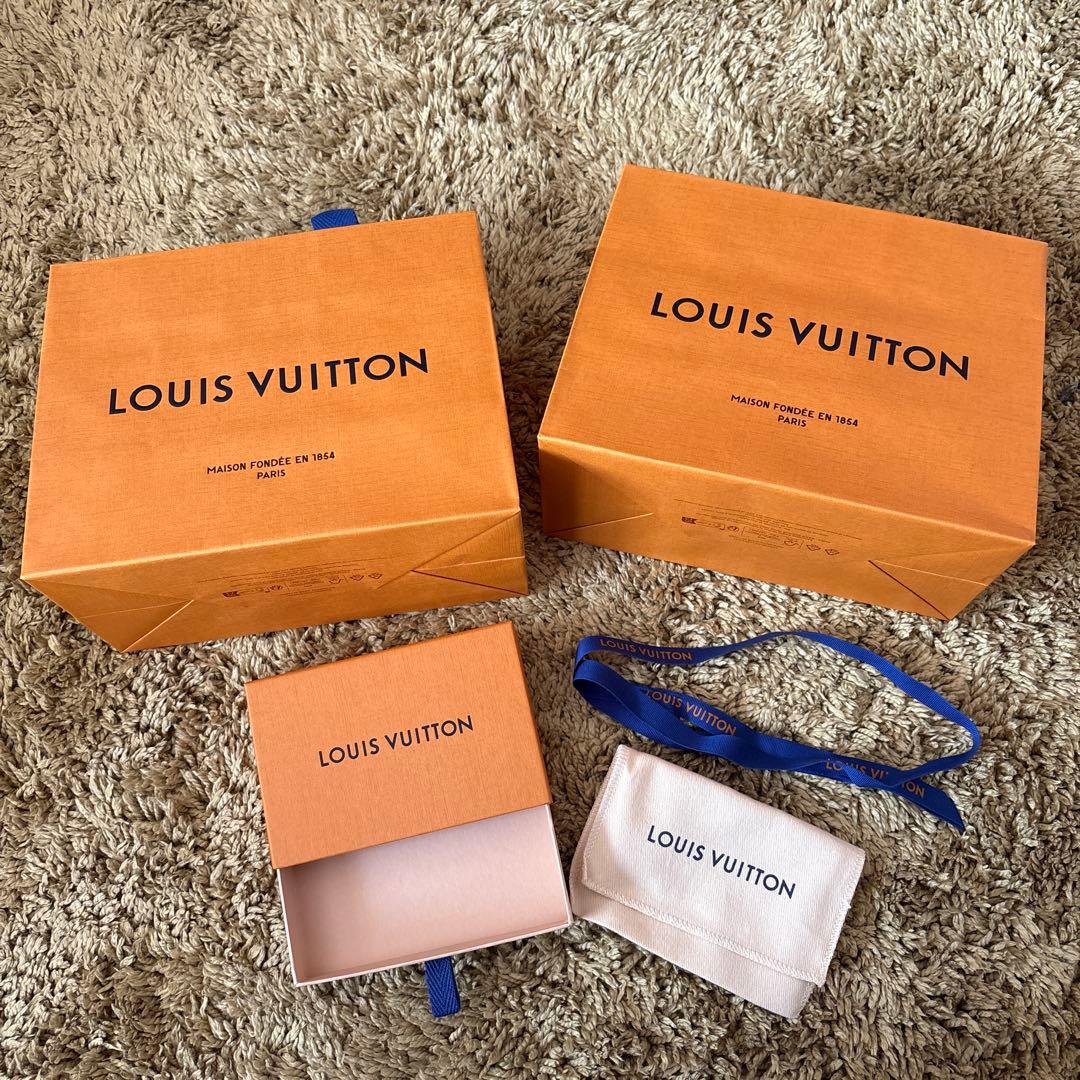 ルイヴィトン ショッパー ギフトボックス 箱 - メルカリ