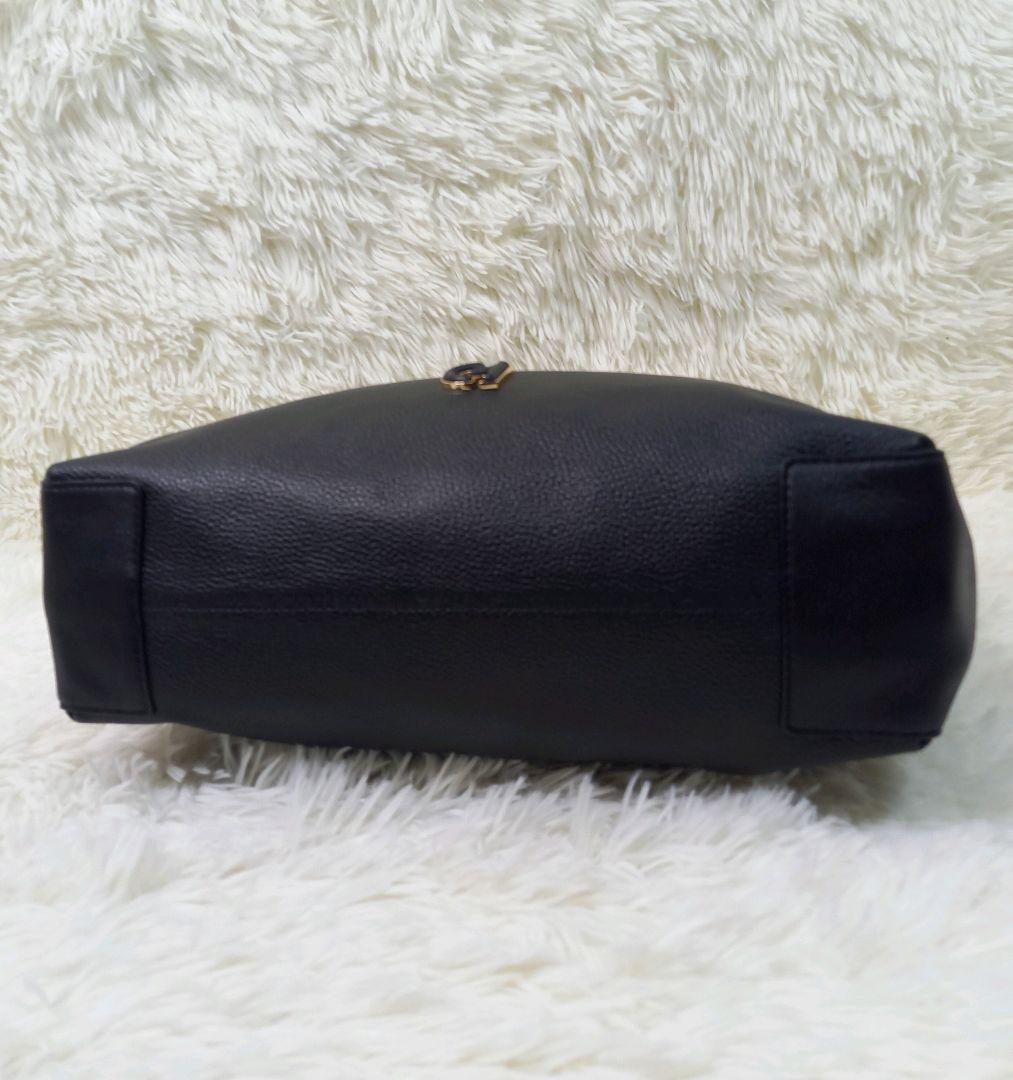 【未使用・現行】COLE HAAN カミラ ホーボー レザー ワンショルダー 黒