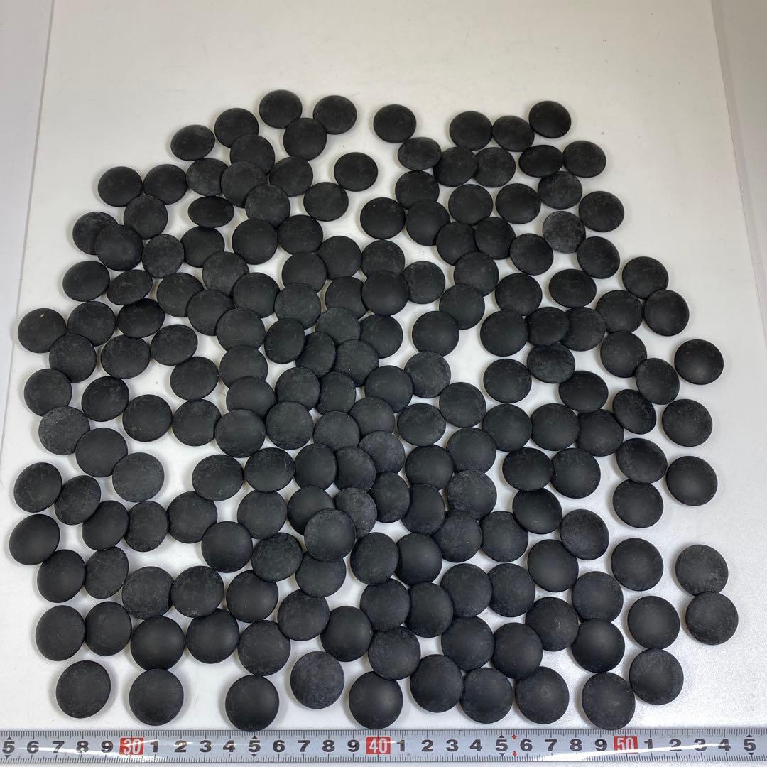 日向産碁石　本那智黒碁石　921g(白)1040g(黒) 東な7-0311①