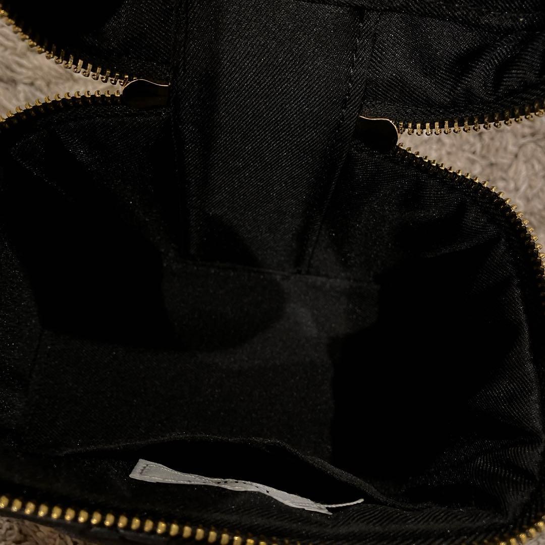 Darich ダーリッチ キルティングスクエアミニバッグ　ゴールド　ブラック