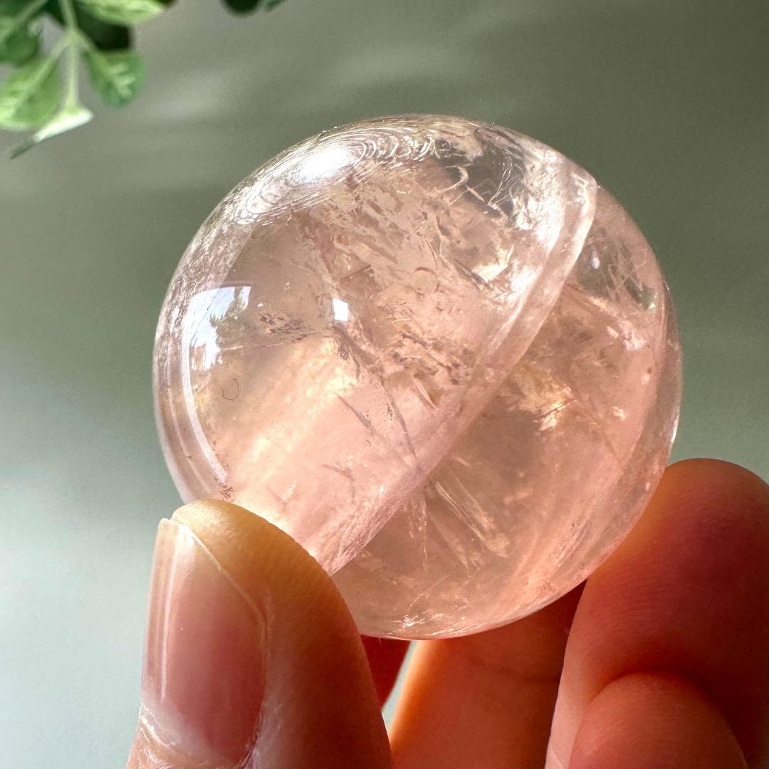 ジェミーローズクォーツ　高品質　スフィア　ローズクォーツ　3.4㎝　56.3g