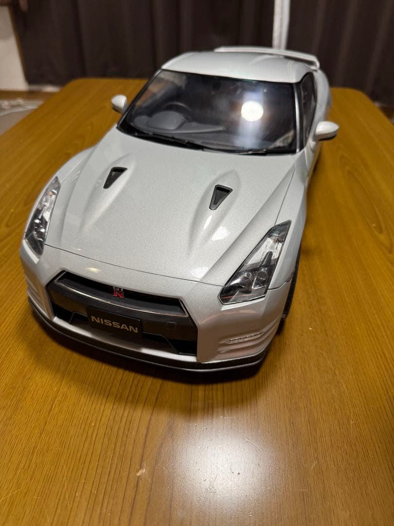 Nissan GT-R 1/8スケール 完成品　ディアゴスティーニ